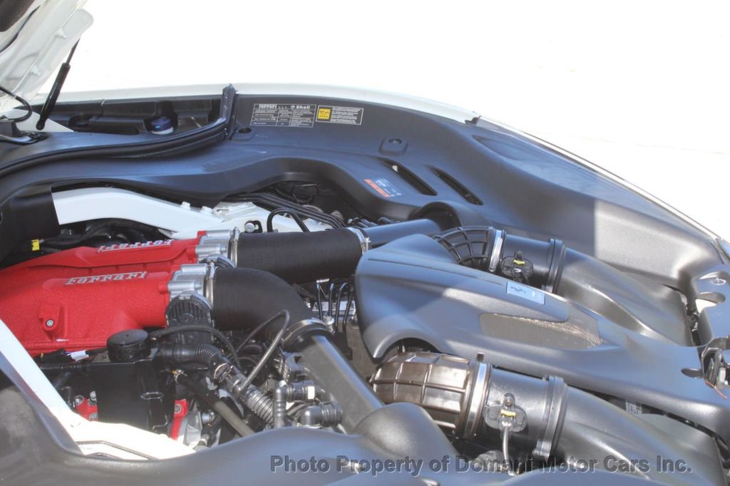2020 Ferrari Portofino Base photo 8