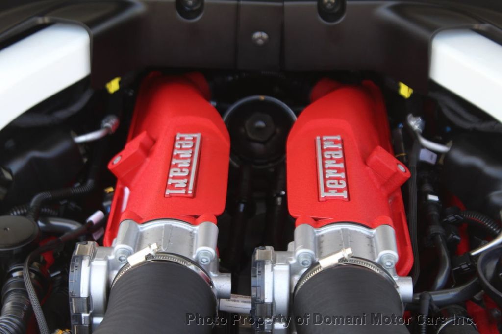 2020 Ferrari Portofino Base photo 10
