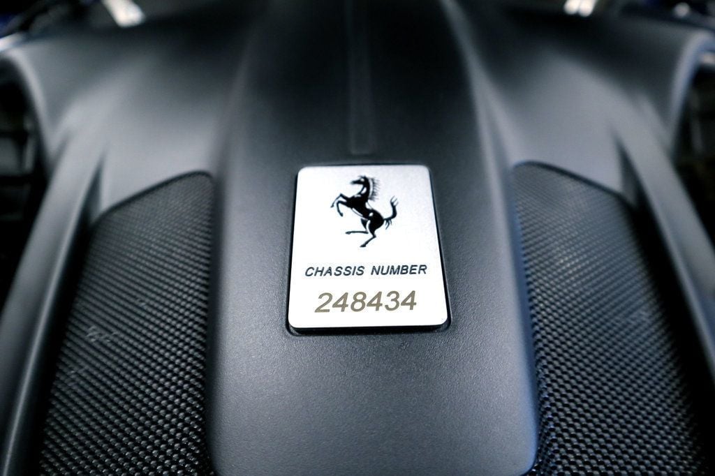 2020 Ferrari Portofino photo 34