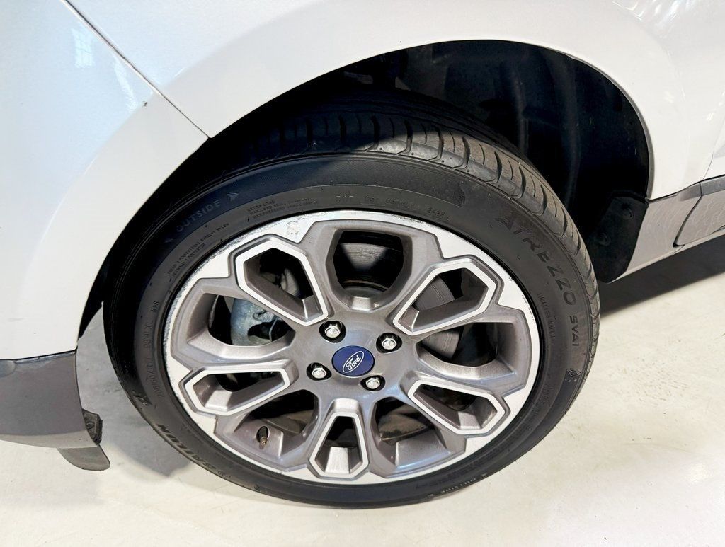 2020 Ford EcoSport Titanium photo 2