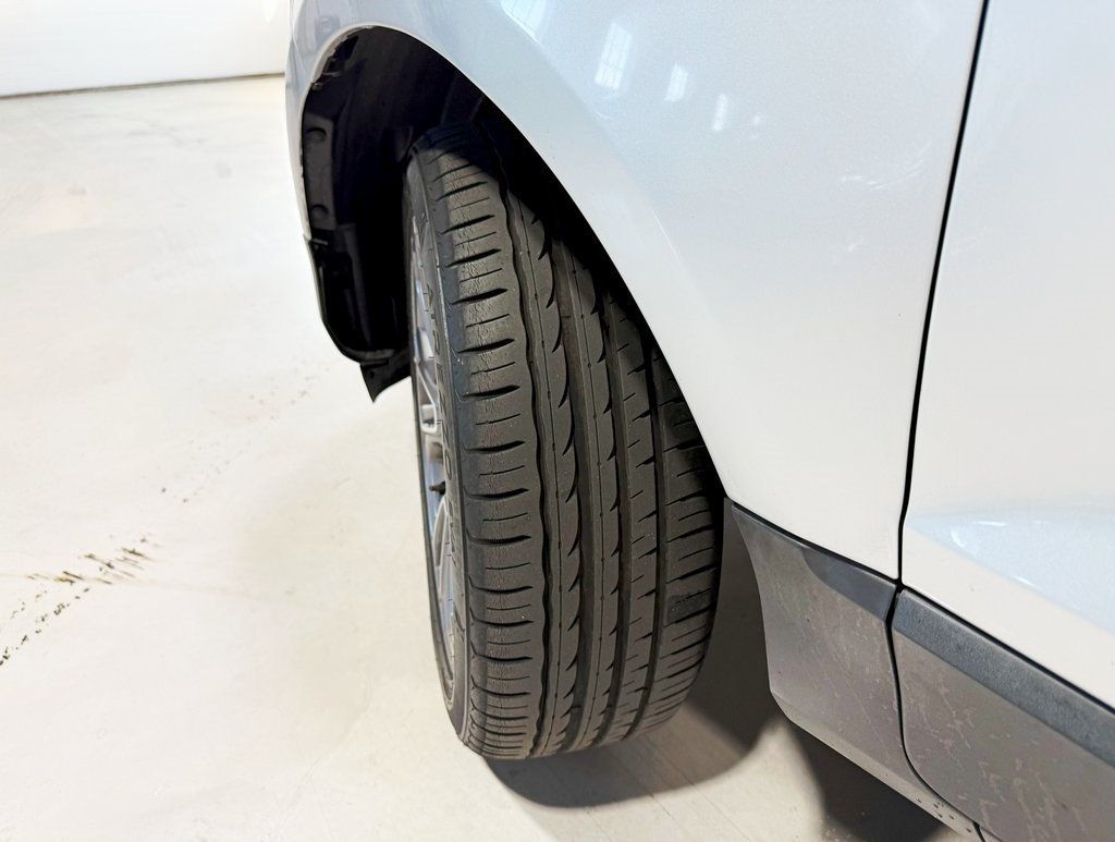 2020 Ford EcoSport Titanium photo 3