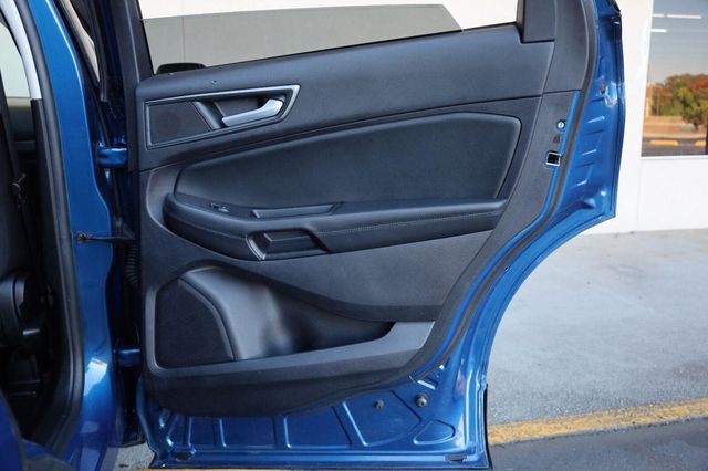 2020 Ford Edge SE - 23093851 - 21