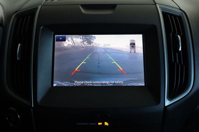 2020 Ford Edge SE - 23093851 - 35