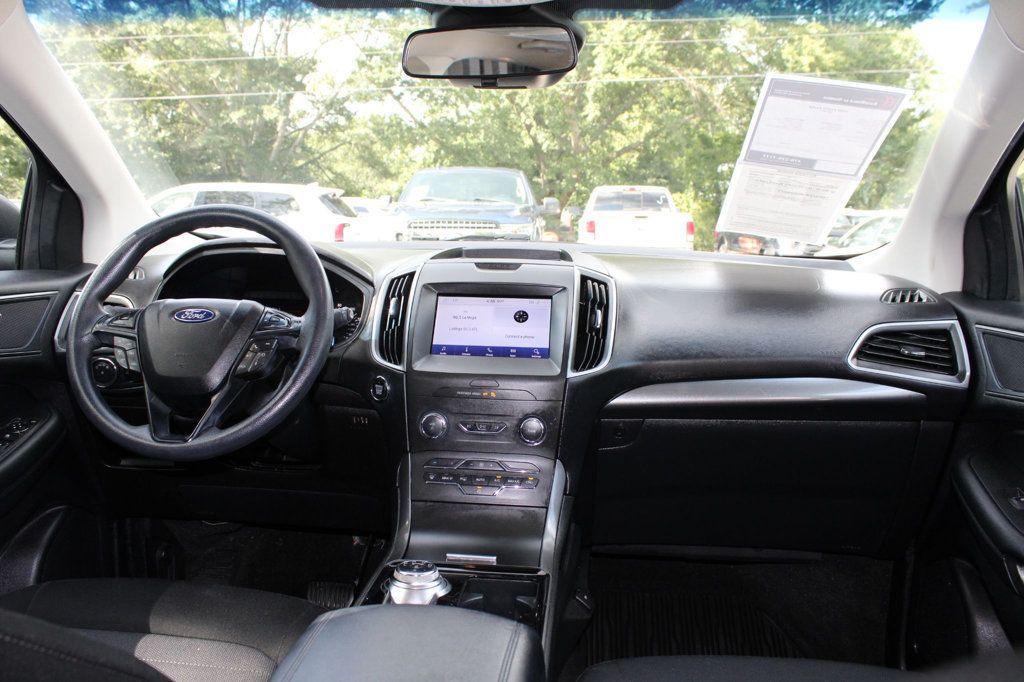 2020 Ford Edge SE photo 8