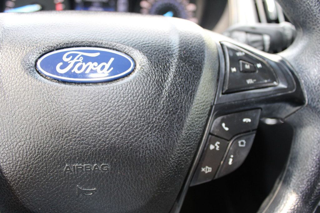2020 Ford Edge SE photo 25
