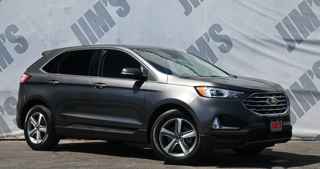 2020 Ford Edge SEL photo 3