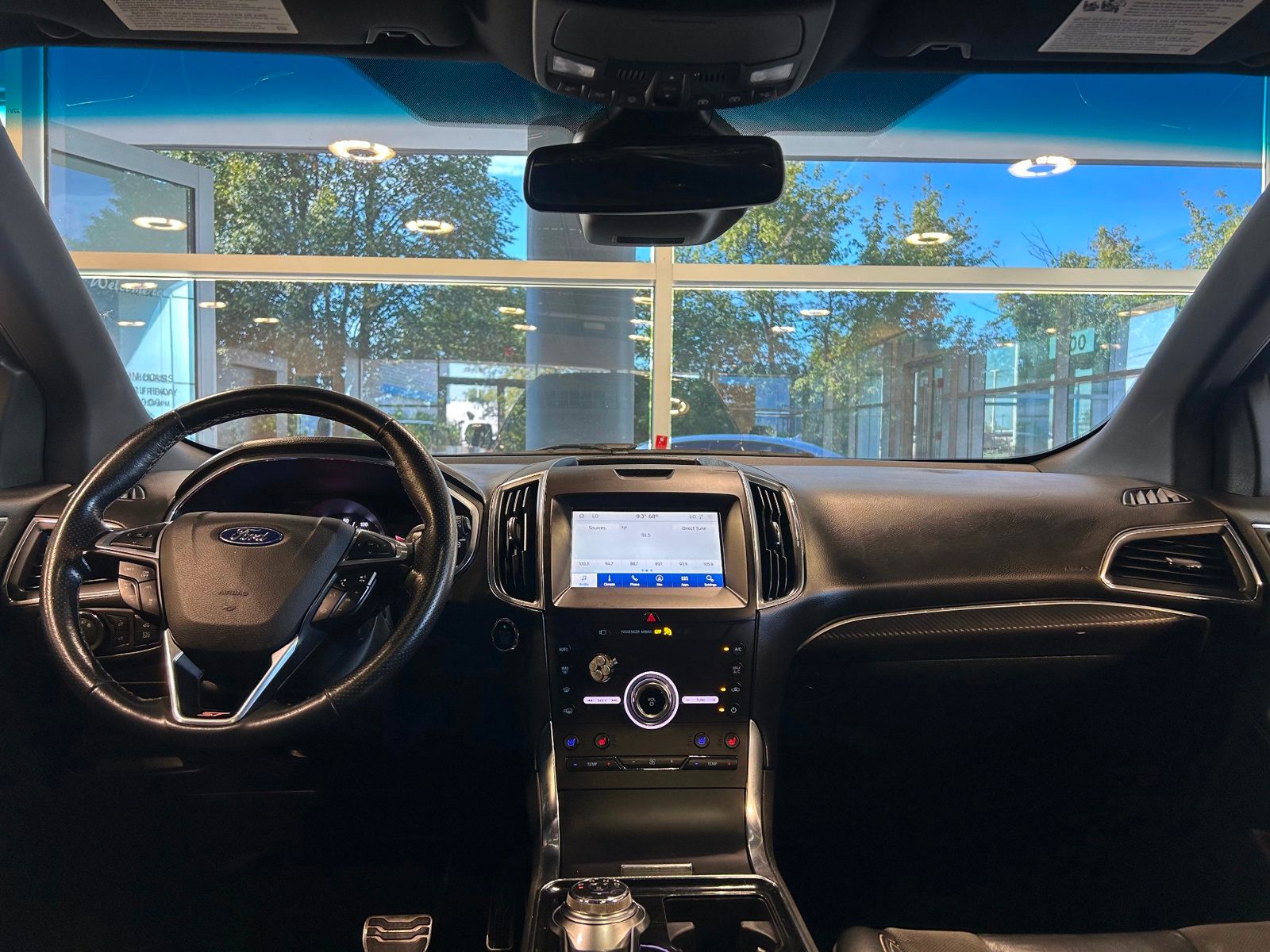 2020 Ford Edge ST photo 35