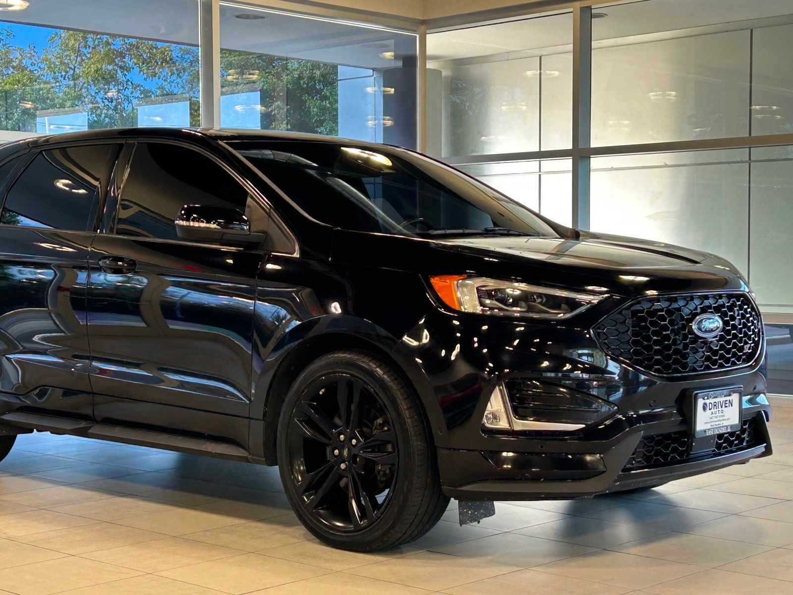 2020 Ford Edge ST photo 5