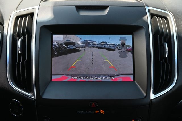 2020 Ford Edge Titanium AWD - 23053305 - 14