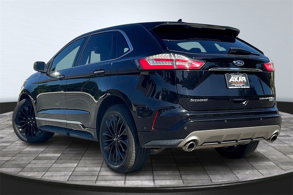 2020 Ford Edge Titanium photo 7