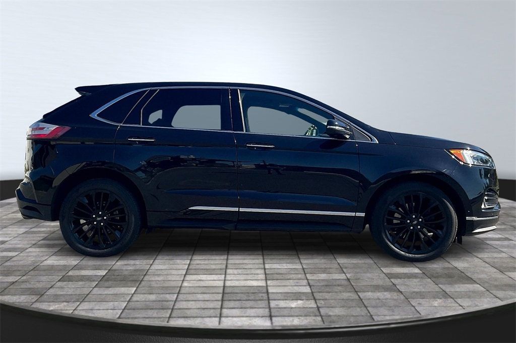 2020 Ford Edge Titanium photo 8