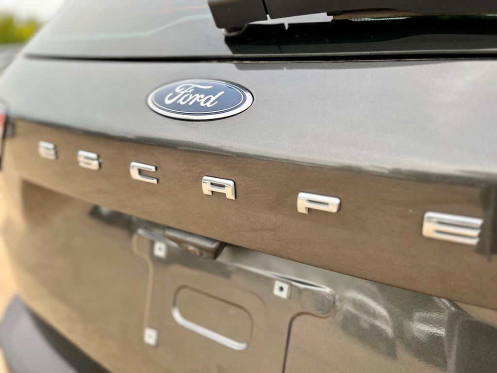 2020 Ford Escape Magnetic Metallic Eco-boost 1.5t - 21870286 - 42