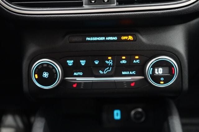 2020 Ford Escape SE - 23077575 - 29