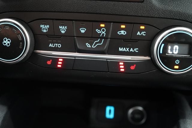 2020 Ford Escape SE - 23077575 - 30