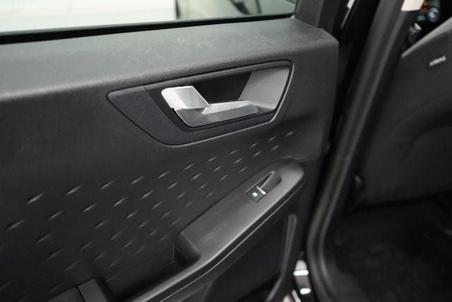 2020 Ford Escape SE - 23077575 - 34