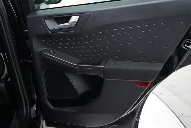 2020 Ford Escape SE - 23077575 - 39