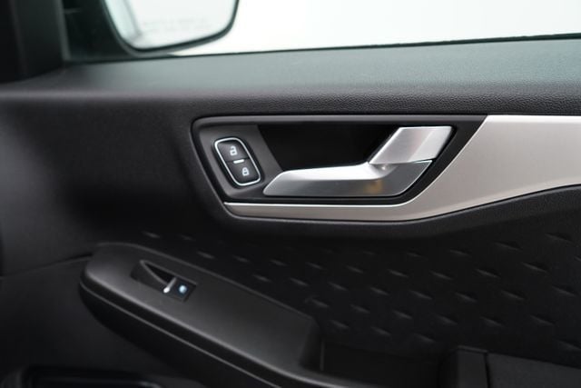 2020 Ford Escape SE - 23077575 - 43