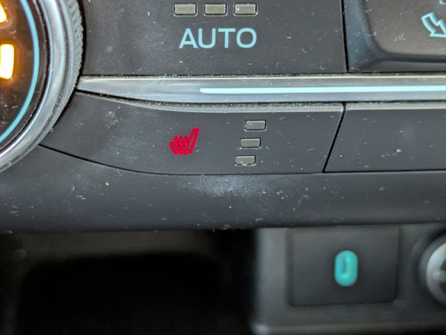 2020 Ford Escape SE AWD - 22983462 - 24