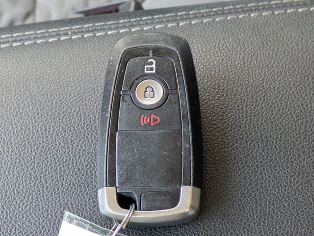 2020 Ford Escape SE AWD - 22983462 - 30