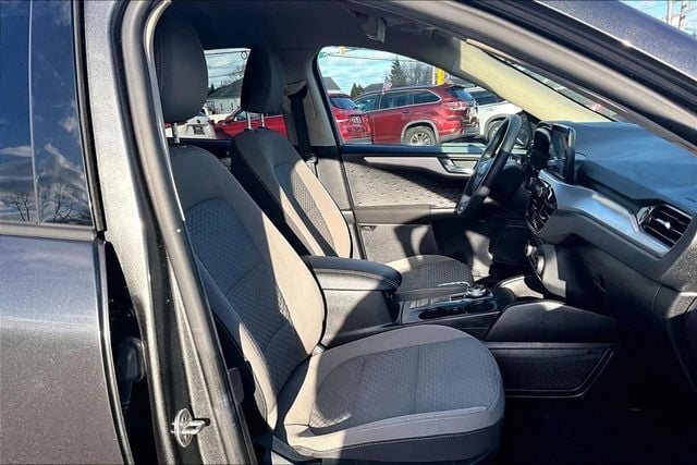 2020 Ford Escape SE AWD - 22959362 - 11