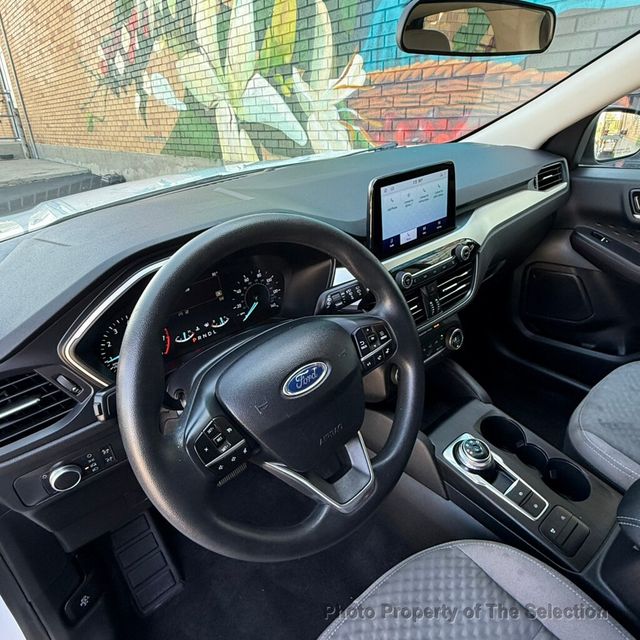 2020 Ford Escape SE AWD w/FORD CO-PILOT, APPLE CARPLAY/ANDROID AUDIO - 23009735 - 23
