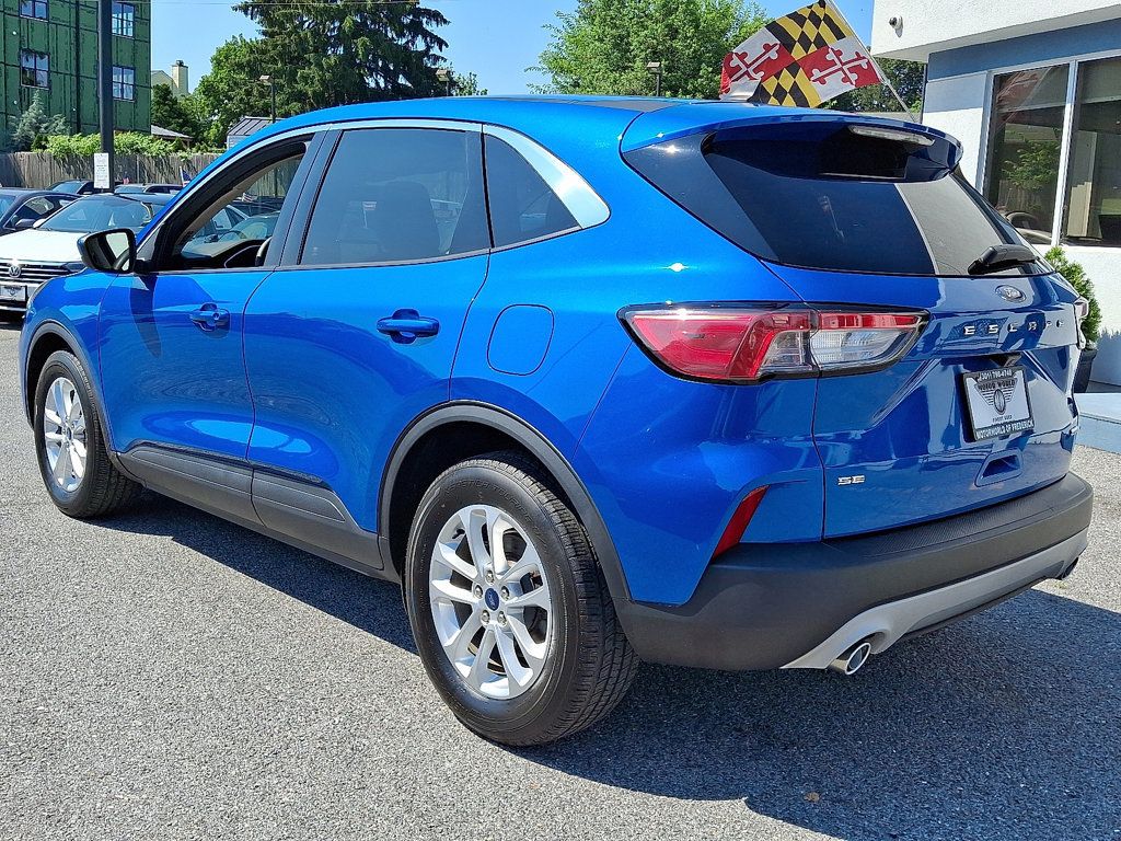 2020 Ford Escape SE photo 6