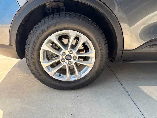 2020 Ford Escape SE FWD - 23030199 - 13