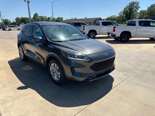 2020 Ford Escape SE FWD - 23030199 - 1