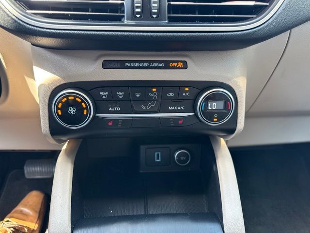 2020 Ford Escape SE FWD - 23030199 - 19