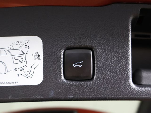 2020 Ford Escape SEL AWD - 23025441 - 17