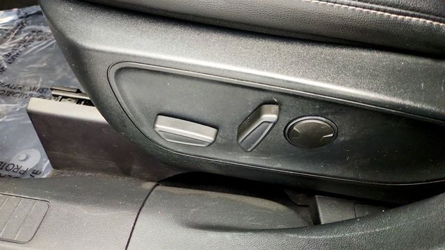 2020 Ford Escape SEL AWD - 22966084 - 10