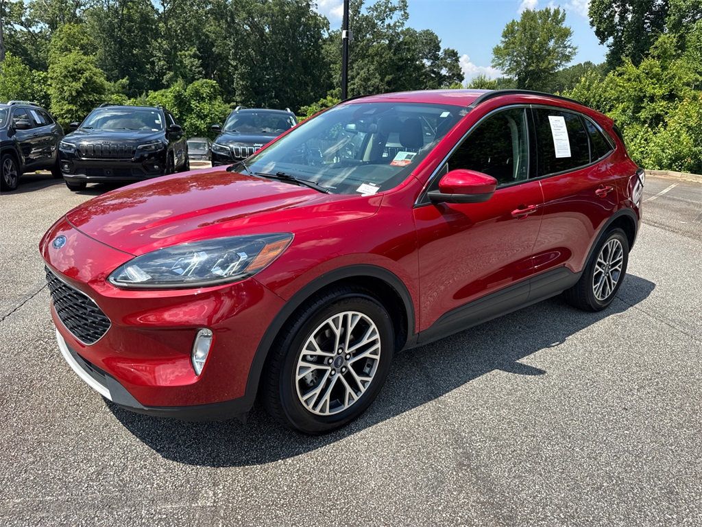 2020 Ford Escape SEL photo 3