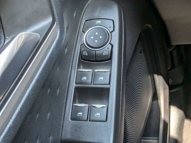 2020 Ford Escape SEL FWD - 23047415 - 24