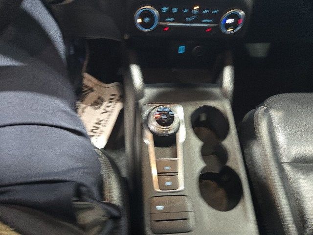 2020 Ford Escape SE Sport Hybrid FWD - 22956089 - 18