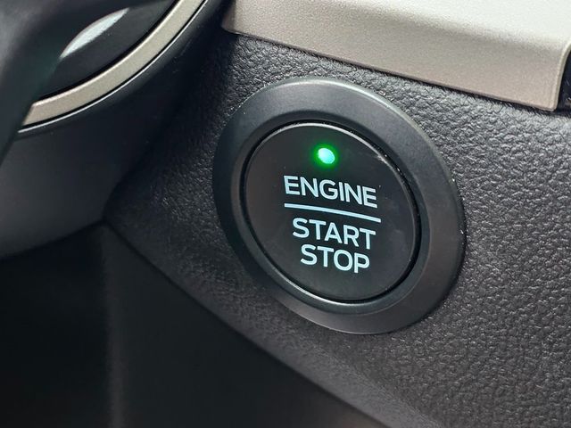 2020 Ford Escape SE Sport Hybrid FWD - 22949544 - 11