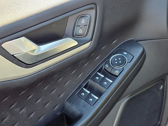 2020 Ford Escape SE Sport Hybrid FWD - 22949544 - 18