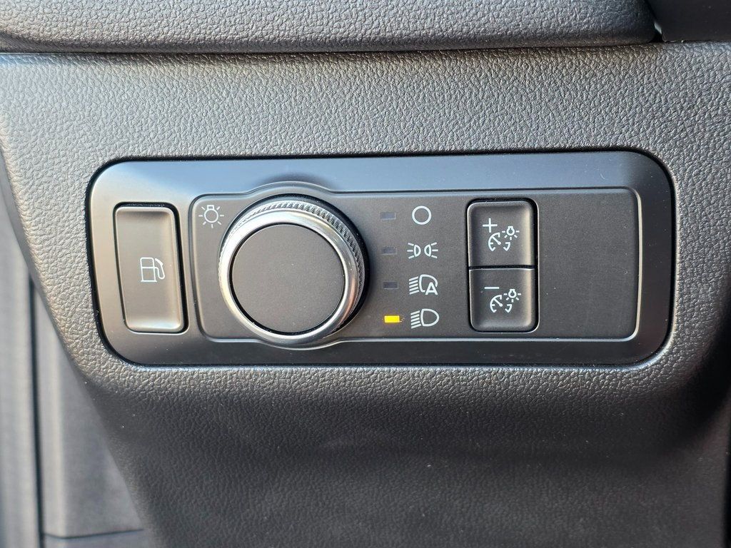 2020 Ford Escape SE Sport Hybrid FWD - 22949544 - 34