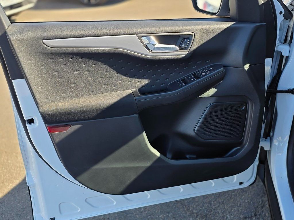 2020 Ford Escape SE Sport Hybrid FWD - 22973424 - 20