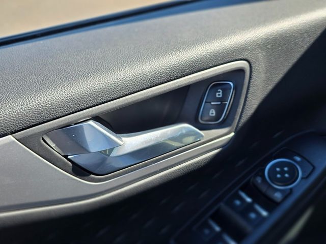 2020 Ford Escape SE Sport Hybrid FWD - 22973424 - 22