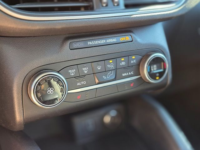 2020 Ford Escape SE Sport Hybrid FWD - 22973424 - 30