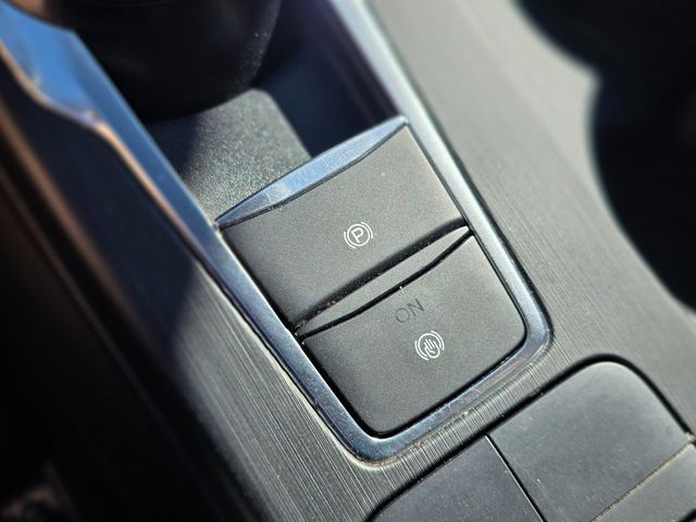 2020 Ford Escape SE Sport Hybrid FWD - 22973424 - 33