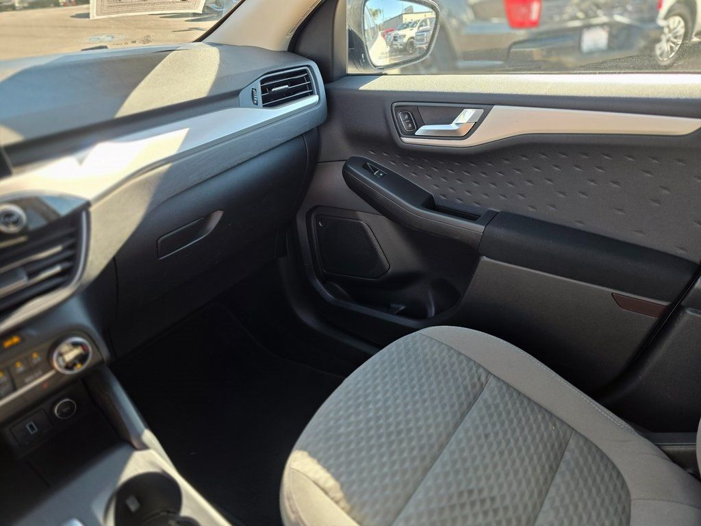 2020 Ford Escape SE Sport Hybrid FWD - 22973424 - 36