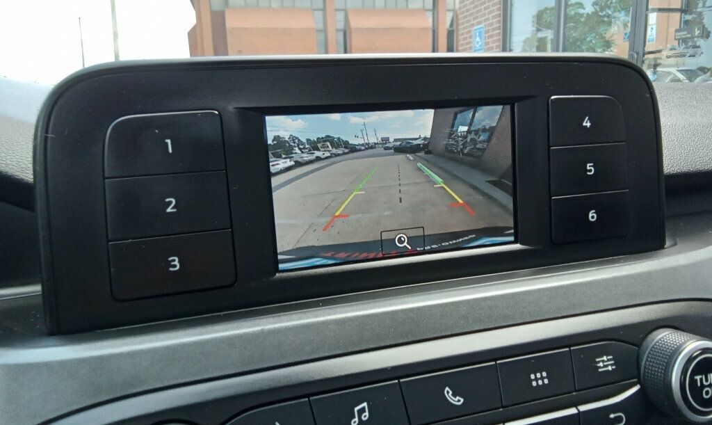 2020 Ford Escape S photo 17