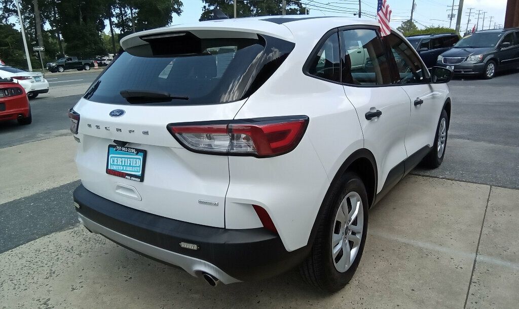 2020 Ford Escape S photo 4