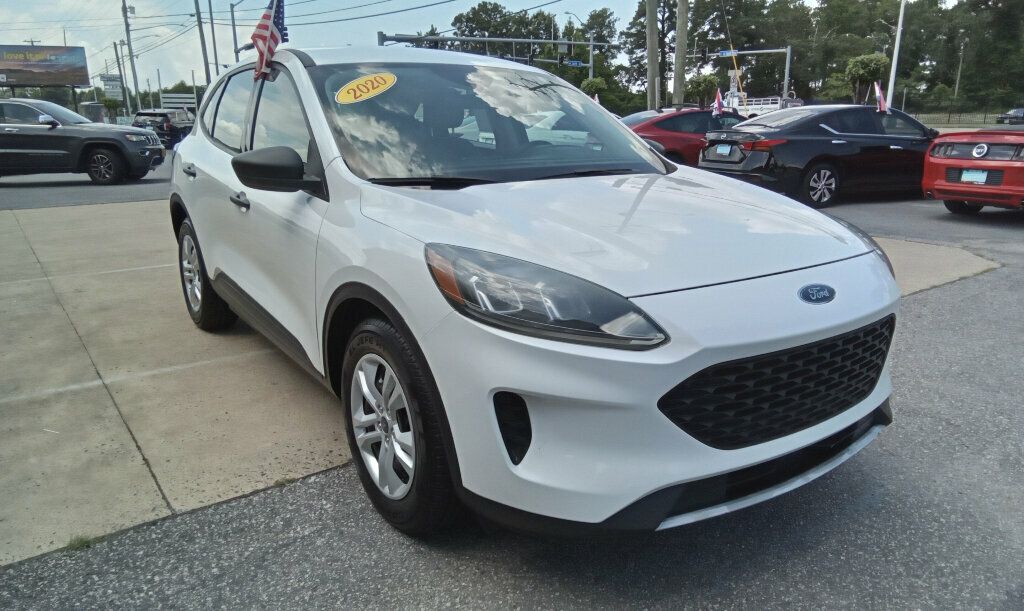 2020 Ford Escape S photo 5