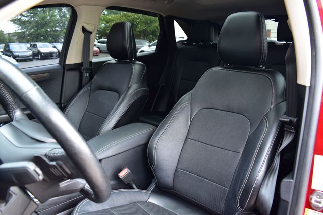 2020 Ford Escape Titanium AWD - 23067706 - 11