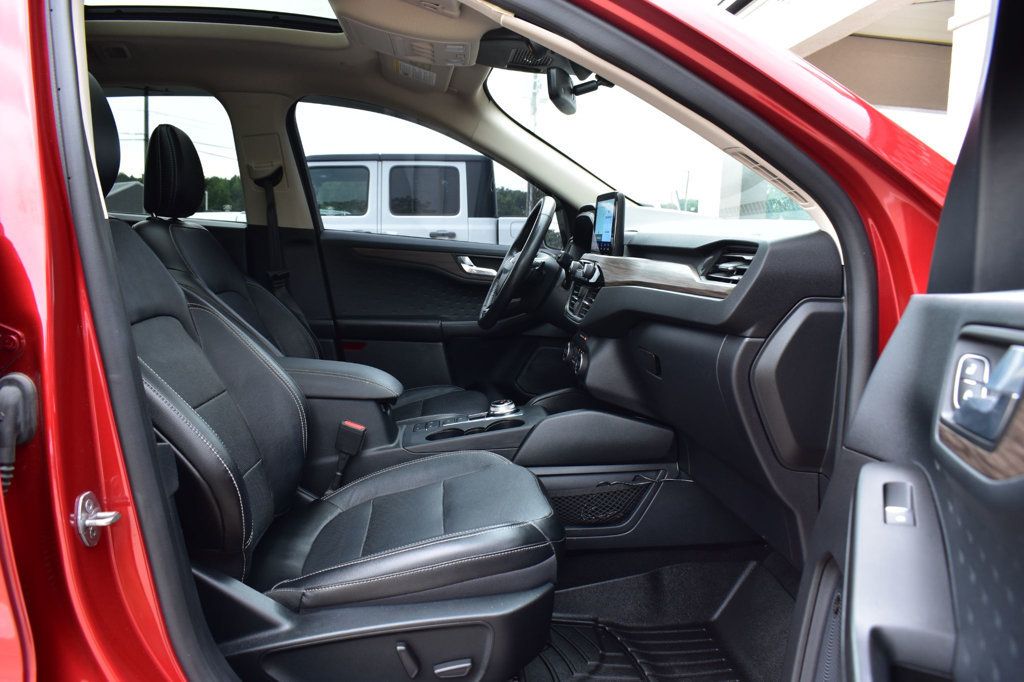 2020 Ford Escape Titanium AWD - 23067706 - 13