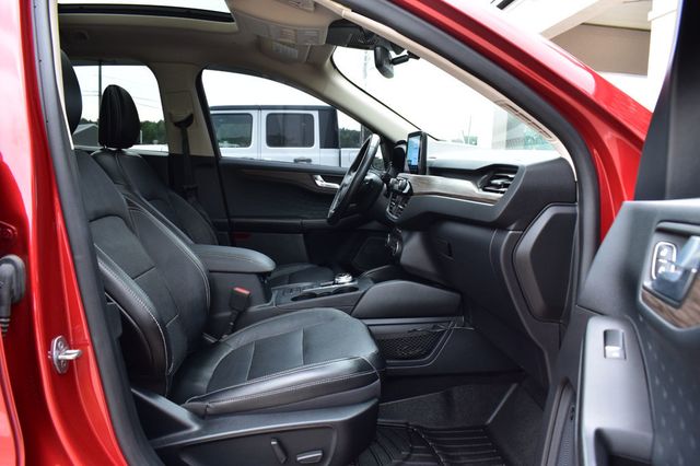 2020 Ford Escape Titanium AWD - 23067706 - 13