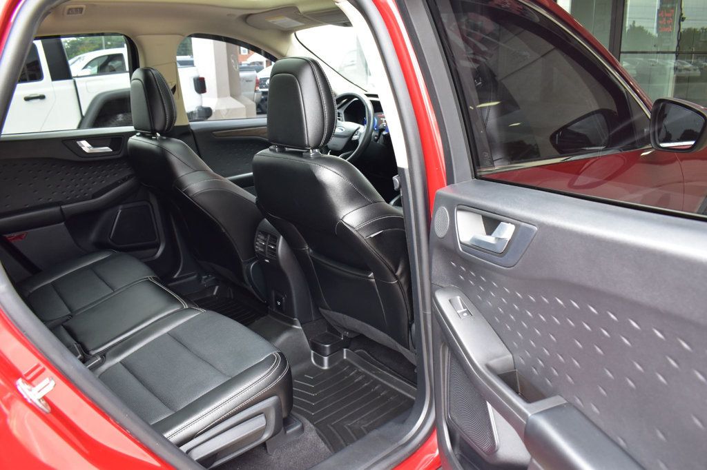 2020 Ford Escape Titanium AWD - 23067706 - 18
