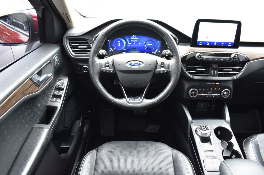 2020 Ford Escape Titanium AWD - 23067706 - 24